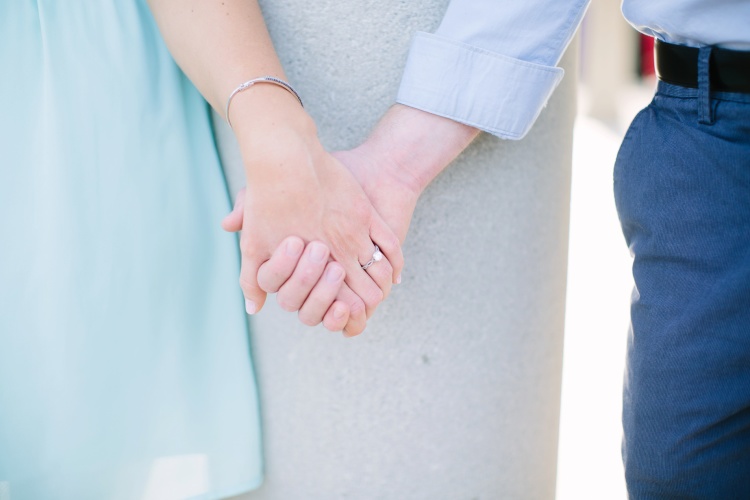 Tire Swing Photography | Ault Park Spring Engagement_0005