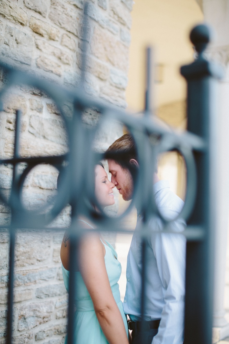 Tire Swing Photography | Ault Park Spring Engagement_0006