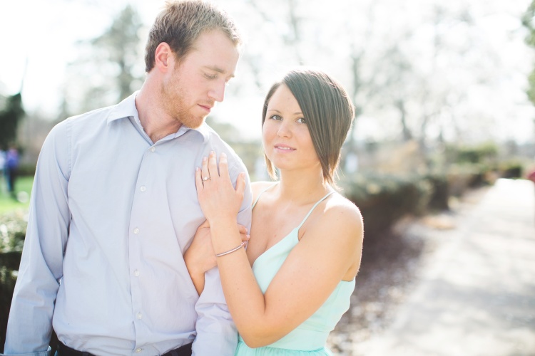 Tire Swing Photography | Ault Park Spring Engagement_0008