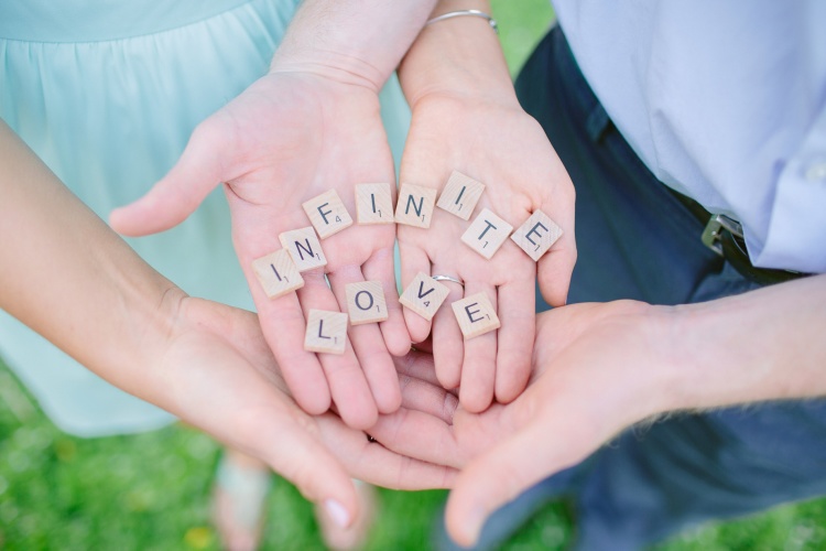 Tire Swing Photography | Ault Park Spring Engagement_0021