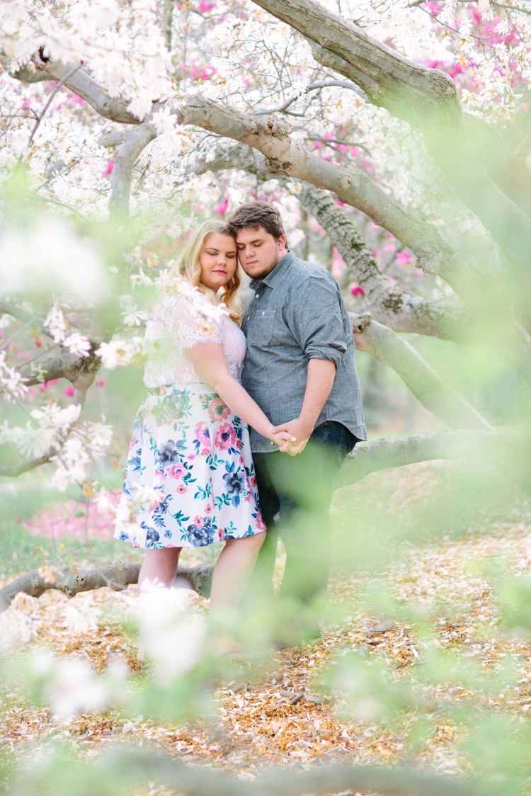 Tire Swing Photography | Cincinnati Spring Engagement Photography_0001