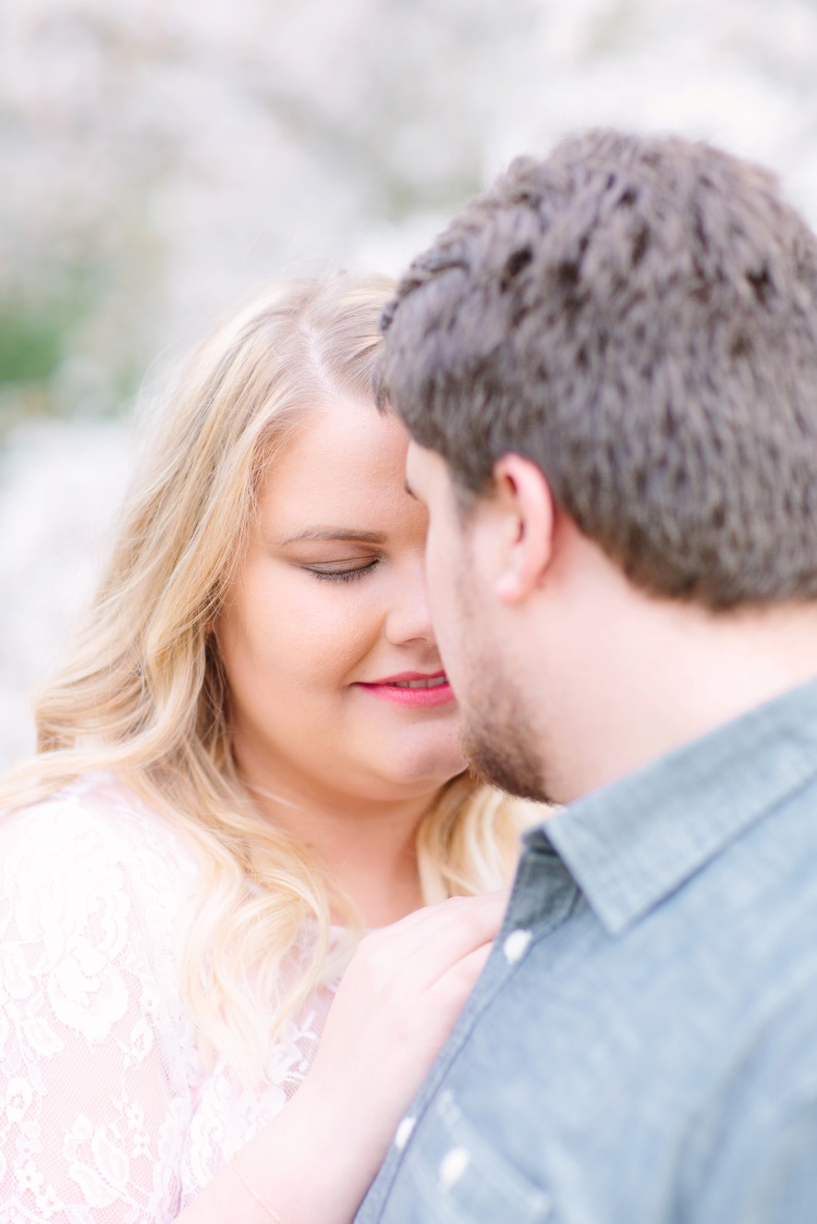 Tire Swing Photography | Cincinnati Spring Engagement Photography_0007