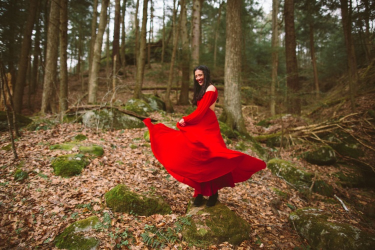 Tire Swing Photography | Hocking Hills Engagement Photography_0003