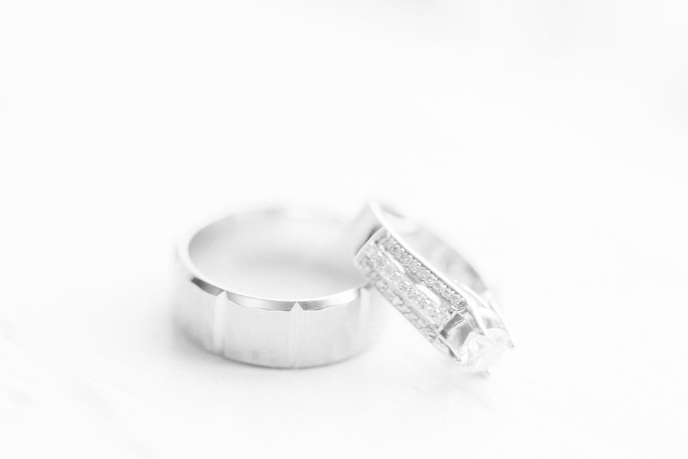 Cincinnati Wedding ring photographers