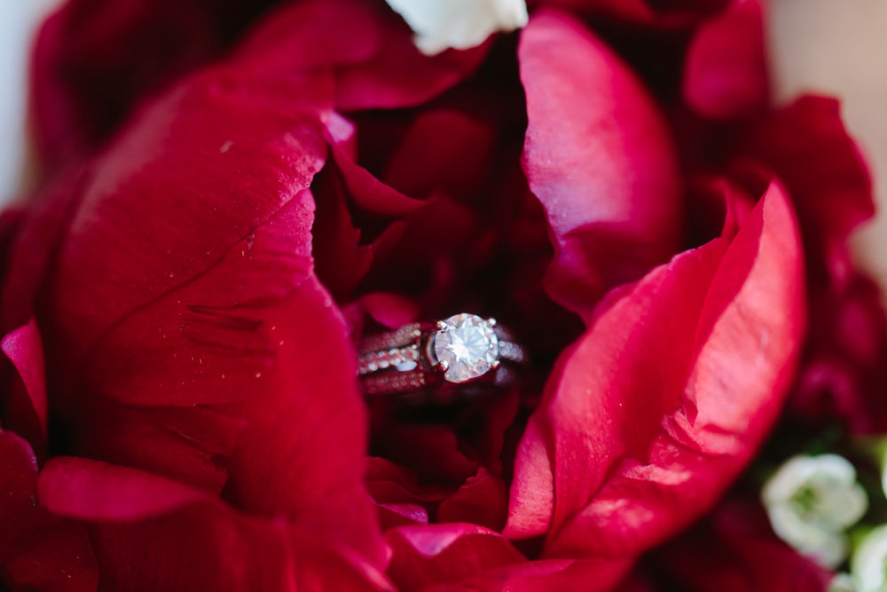 Cincinnati Wedding ring photographers